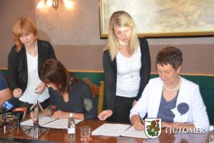 Podpis pogodbe za komunalno ureditev stanovanjskega naselja Juršovka – Kamenščak, I. faza (cesta C) 1